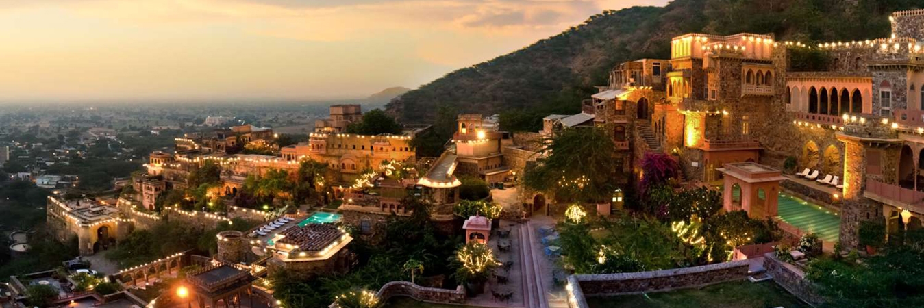 Neemrana Holiday Package